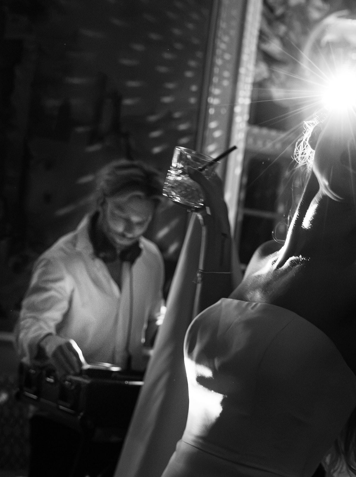 A guest dancing next to DJ Vejlgaard